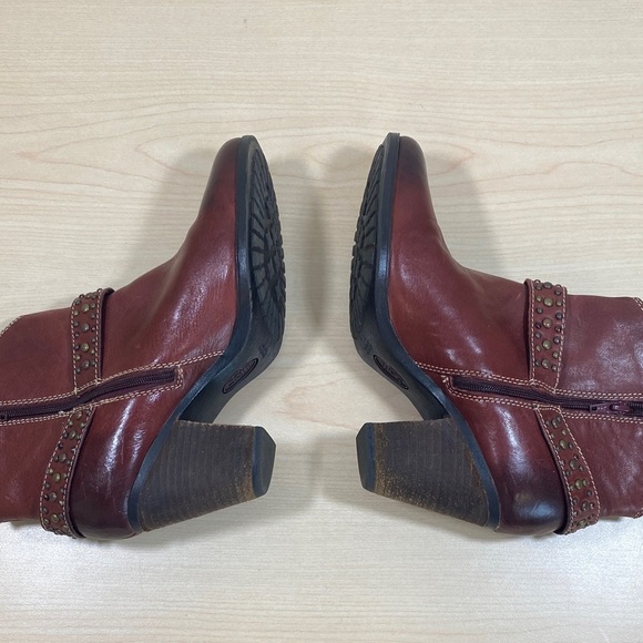 Sofft Dark Red Ankle Booties with Studded Strap - Picture 5 of 9